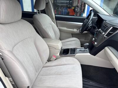2013 Subaru Outback 2.5i Premium   - Photo 17 - West Chester, PA 19382
