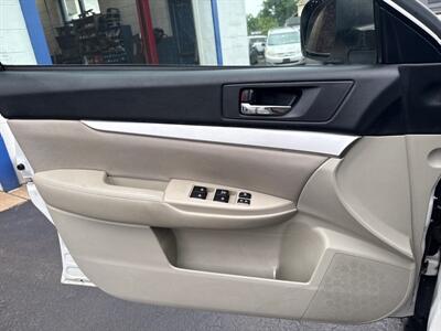 2013 Subaru Outback 2.5i Premium   - Photo 9 - West Chester, PA 19382