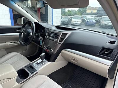 2013 Subaru Outback 2.5i Premium   - Photo 18 - West Chester, PA 19382