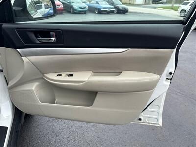 2013 Subaru Outback 2.5i Premium   - Photo 16 - West Chester, PA 19382