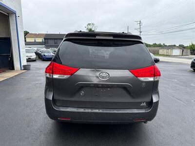 2013 Toyota Sienna LE 7-Passenger   - Photo 6 - West Chester, PA 19382