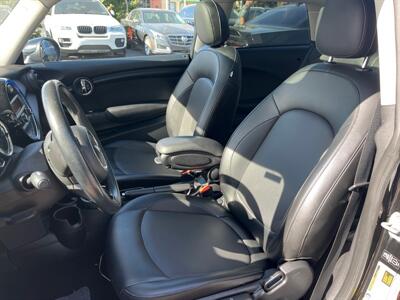 2015 MINI Hardtop 2 Door Cooper   - Photo 13 - West Chester, PA 19382