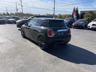 2015 MINI Hardtop 2 Door Cooper   - Photo 9 - West Chester, PA 19382