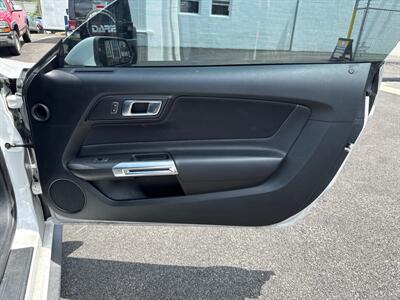 2020 Ford Mustang EcoBoost   - Photo 15 - West Chester, PA 19382