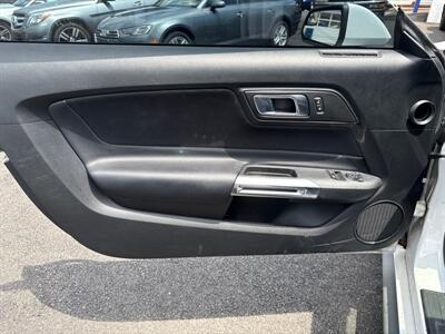 2020 Ford Mustang EcoBoost   - Photo 10 - West Chester, PA 19382