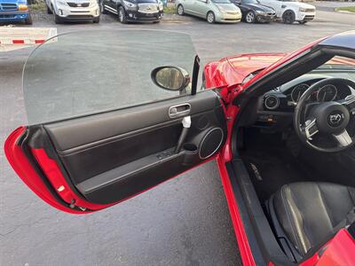 2007 Mazda MX-5 Miata Grand Touring   - Photo 12 - West Chester, PA 19382