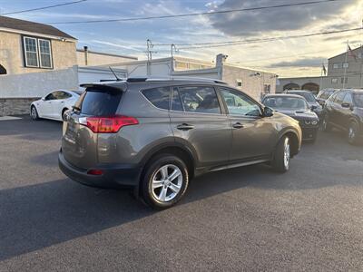 2013 Toyota RAV4 XLE - Photo 7 - West Chester, PA 19382