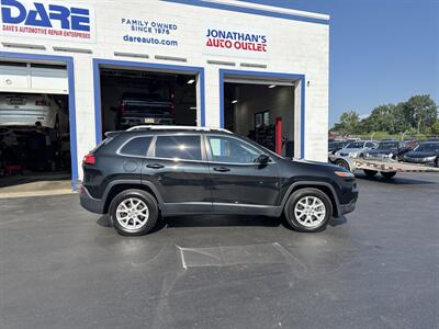 2016 Jeep Cherokee Latitude   - Photo 6 - West Chester, PA 19382