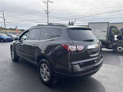 2015 Chevrolet Traverse LT   - Photo 8 - West Chester, PA 19382