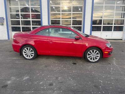 2013 Volkswagen Eos Komfort SULEV   - Photo 4 - West Chester, PA 19382