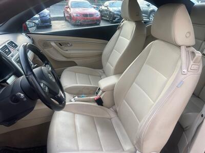 2013 Volkswagen Eos Komfort SULEV   - Photo 10 - West Chester, PA 19382