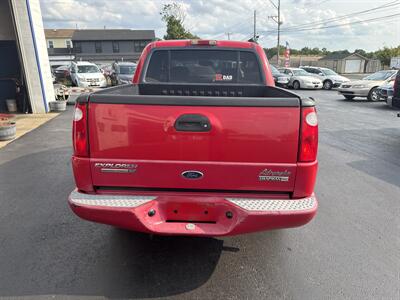 2005 Ford Explorer Sport Trac XLS 4dr XLS Crew Cab SB   - Photo 4 - West Chester, PA 19382
