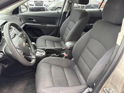 2016 Chevrolet Cruze Limited 1LT Auto   - Photo 7 - West Chester, PA 19382