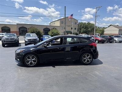 2018 Ford Focus ST   - Photo 14 - West Chester, PA 19382