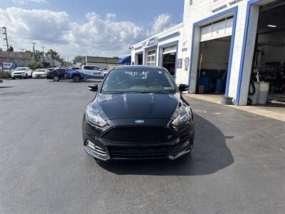 2018 Ford Focus ST   - Photo 2 - West Chester, PA 19382