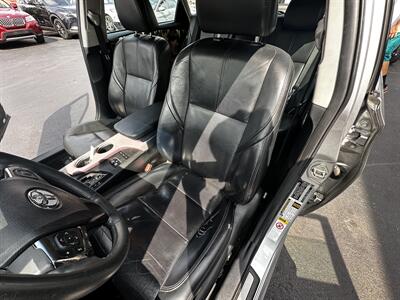 2015 Toyota Avalon XLE   - Photo 8 - West Chester, PA 19382