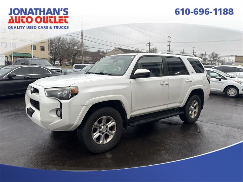2014 Toyota 4Runner SR5   - Photo 1 - West Chester, PA 19382