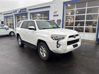 2014 Toyota 4Runner SR5 - Photo 3 - West Chester, PA 19382