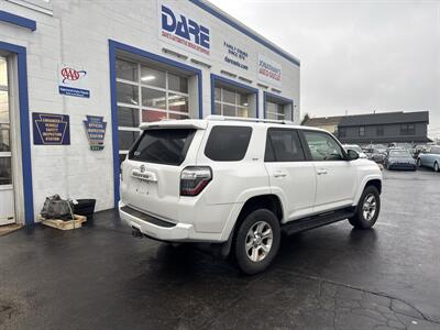 2014 Toyota 4Runner SR5 - Photo 5 - West Chester, PA 19382