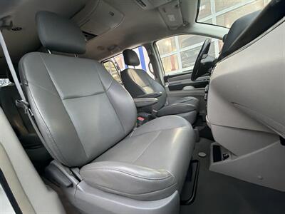 2012 Volkswagen Routan SE   - Photo 16 - West Chester, PA 19382