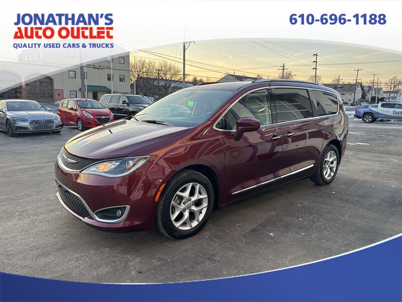 2018 Chrysler Pacifica Touring L Plus   - Photo 1 - West Chester, PA 19382