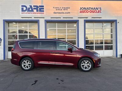 2018 Chrysler Pacifica Touring L Plus - Photo 4 - West Chester, PA 19382