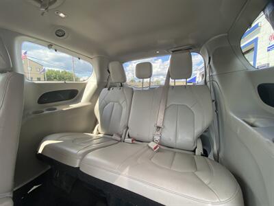2017 Chrysler Pacifica Touring-L Plus   - Photo 10 - West Chester, PA 19382