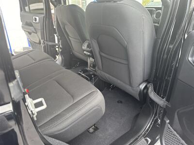 2020 Jeep Wrangler Unlimited Sahara   - Photo 21 - West Chester, PA 19382