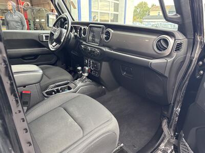 2020 Jeep Wrangler Unlimited Sahara   - Photo 11 - West Chester, PA 19382