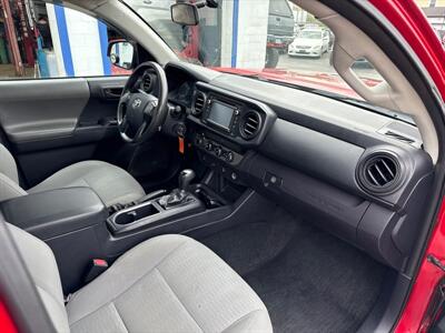 2017 Toyota Tacoma SR V6   - Photo 21 - West Chester, PA 19382