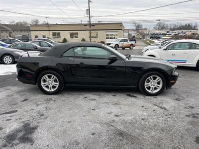 2011 Ford Mustang V6   - Photo 6 - West Chester, PA 19382