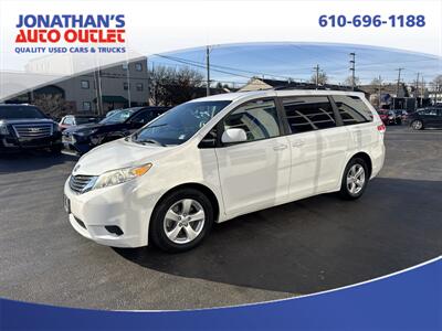 2013 Toyota Sienna LE 8-Passenger   - Photo 1 - West Chester, PA 19382