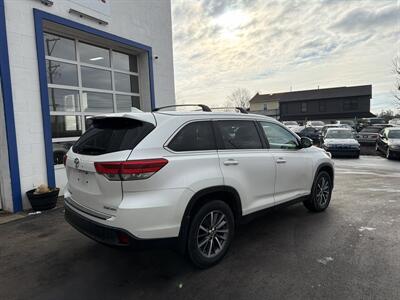 2019 Toyota Highlander XLE   - Photo 5 - West Chester, PA 19382