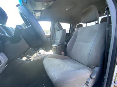 2015 Toyota Tacoma V6   - Photo 9 - West Chester, PA 19382