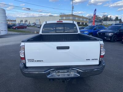 2015 Toyota Tacoma V6 - Photo 6 - West Chester, PA 19382