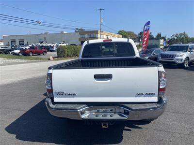 2015 Toyota Tacoma V6   - Photo 6 - West Chester, PA 19382