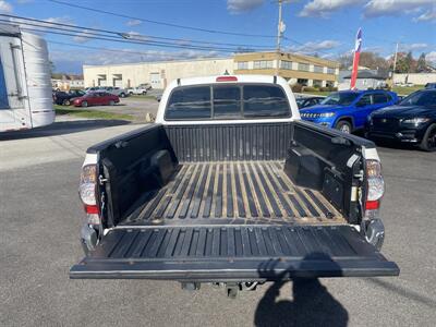 2015 Toyota Tacoma V6 - Photo 11 - West Chester, PA 19382