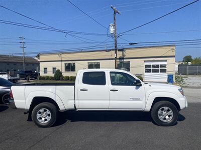 2015 Toyota Tacoma V6   - Photo 4 - West Chester, PA 19382