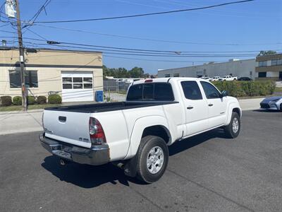 2015 Toyota Tacoma V6   - Photo 5 - West Chester, PA 19382
