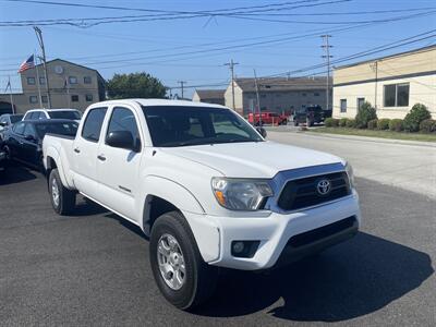 2015 Toyota Tacoma V6   - Photo 3 - West Chester, PA 19382