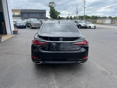 2019 Lexus ES 350   - Photo 6 - West Chester, PA 19382