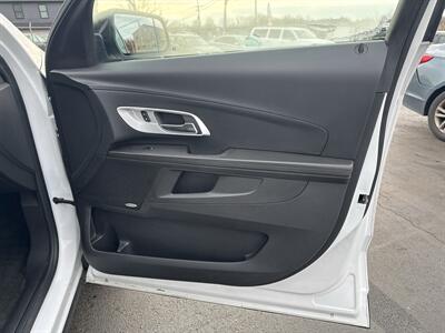 2017 Chevrolet Equinox LT - Photo 21 - West Chester, PA 19382