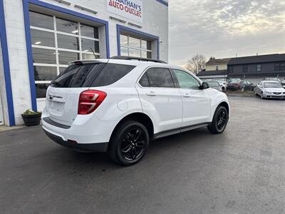 2017 Chevrolet Equinox LT - Photo 5 - West Chester, PA 19382