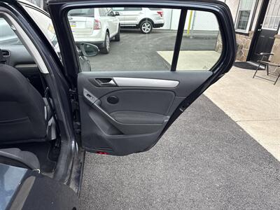 2012 Volkswagen Golf 2.5L PZEV   - Photo 18 - West Chester, PA 19382