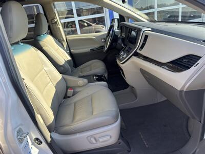 2015 Toyota Sienna Limited 7-Passenger - Photo 20 - West Chester, PA 19382