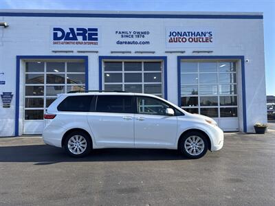 2015 Toyota Sienna Limited 7-Passenger - Photo 4 - West Chester, PA 19382