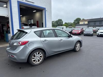 2012 Mazda Mazda3 i Touring   - Photo 8 - West Chester, PA 19382