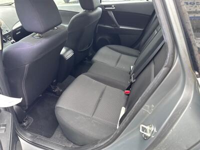 2012 Mazda Mazda3 i Touring   - Photo 13 - West Chester, PA 19382