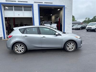 2012 Mazda Mazda3 i Touring   - Photo 7 - West Chester, PA 19382