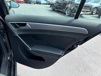 2015 Volkswagen SportWagen TDI SE   - Photo 14 - West Chester, PA 19382